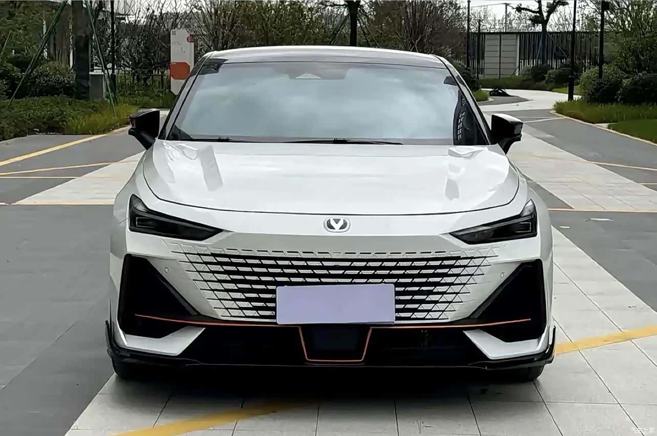 Changan UNI-V, 2022 2