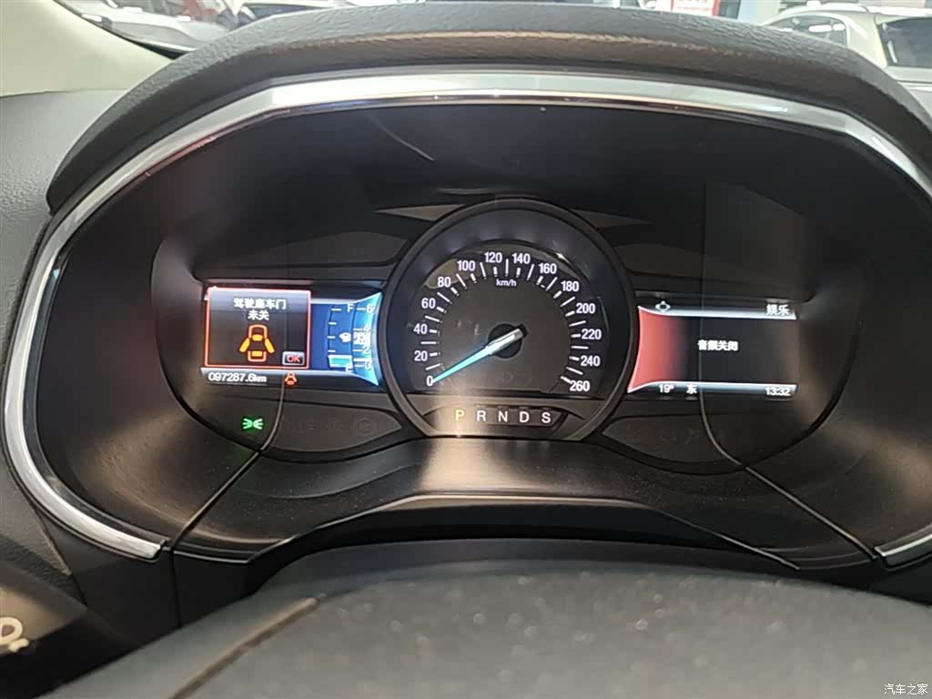 Ford Edge, 2015 4