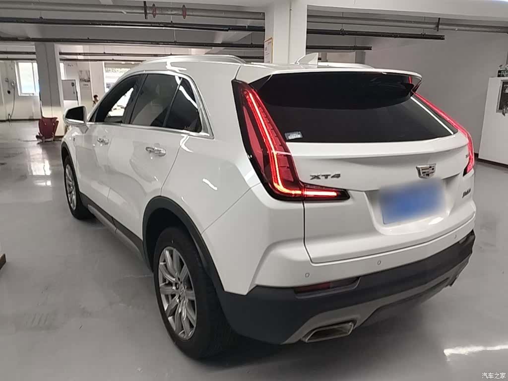 Cadillac XT4, 2021 все фото