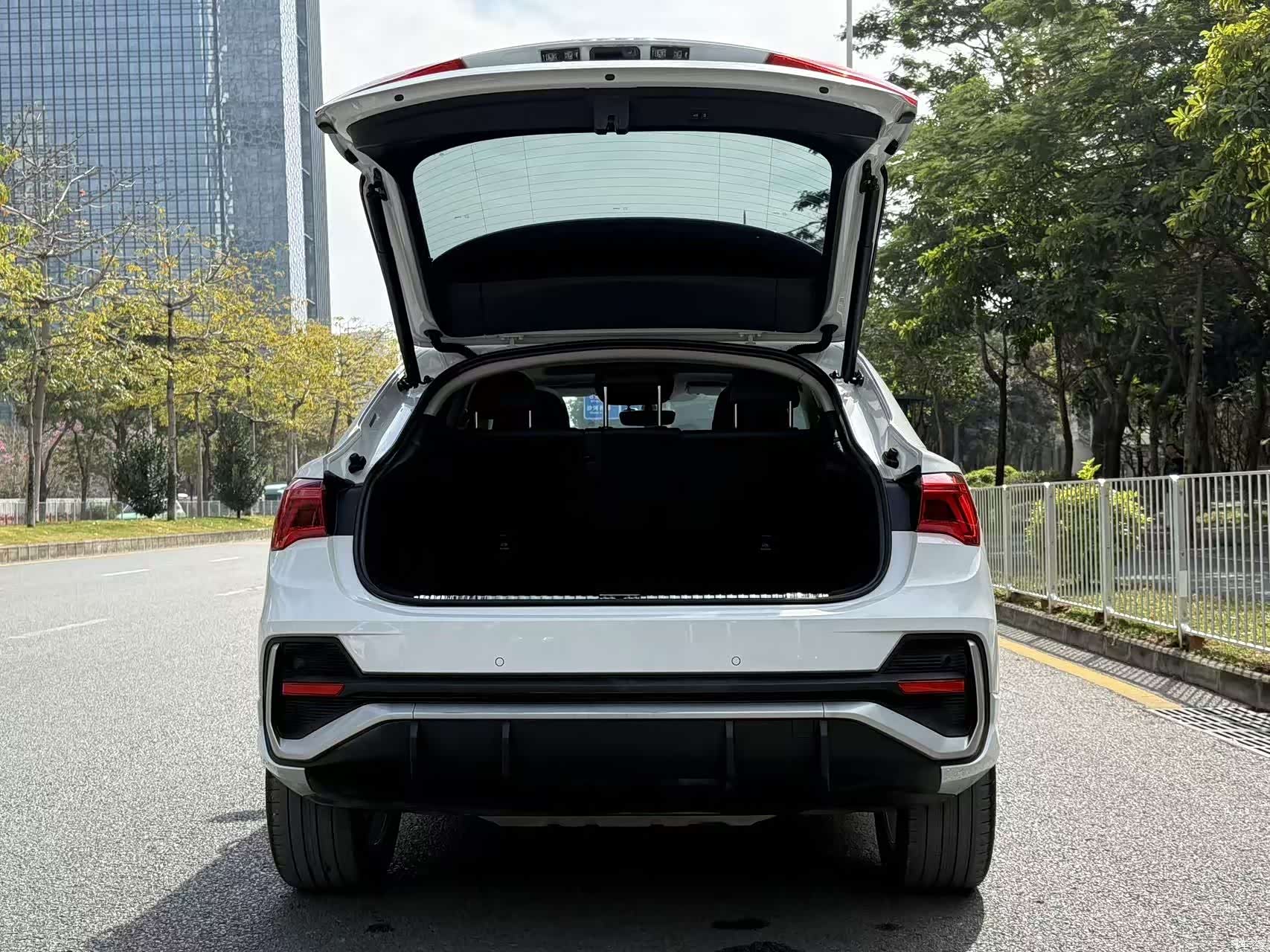 Audi Q3, 2022 16