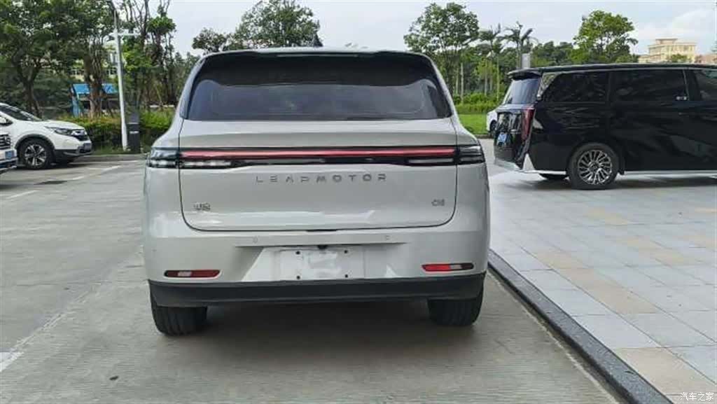 Leapmotor C10, 2024 8