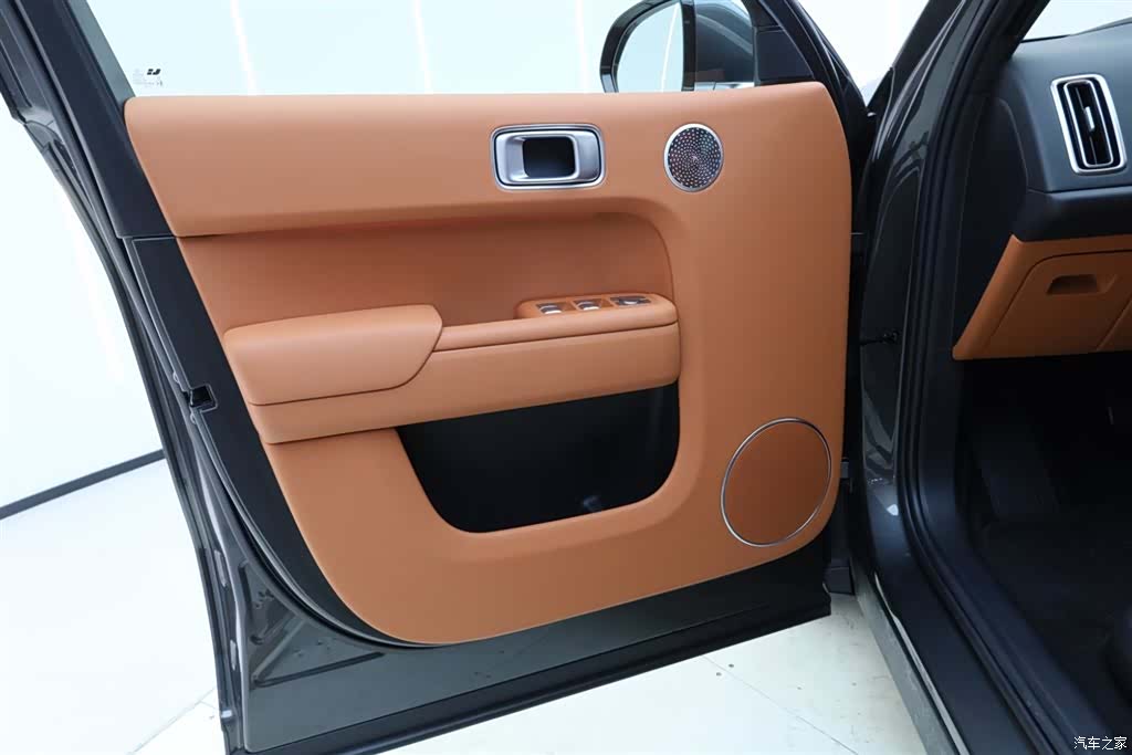 Li Auto L8, 2025 17