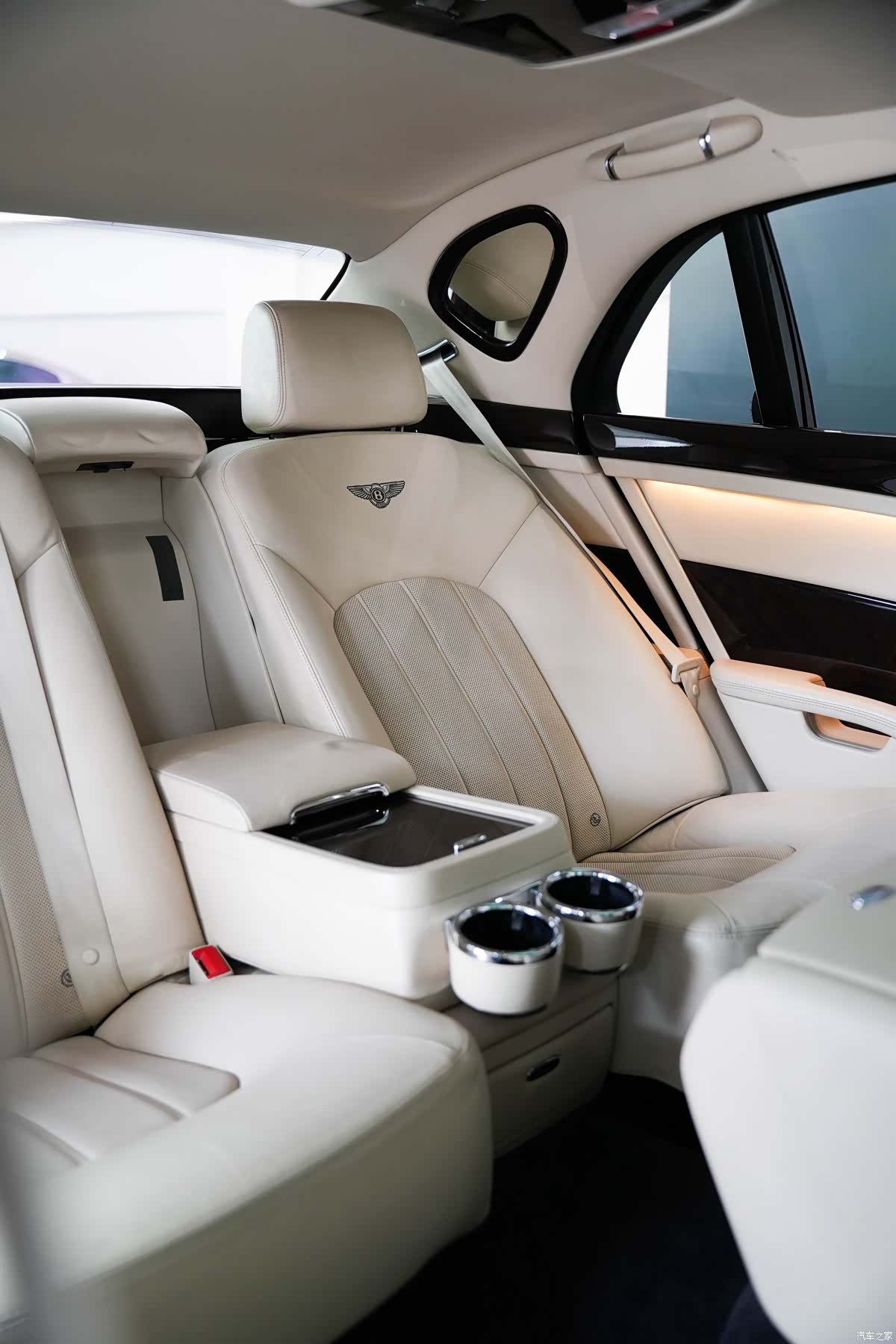 Bentley Mulsanne, 2013 23
