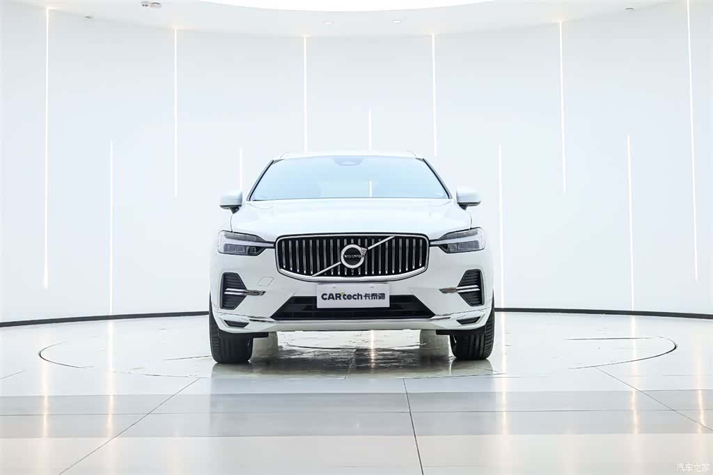 Volvo XC60, 2024 3