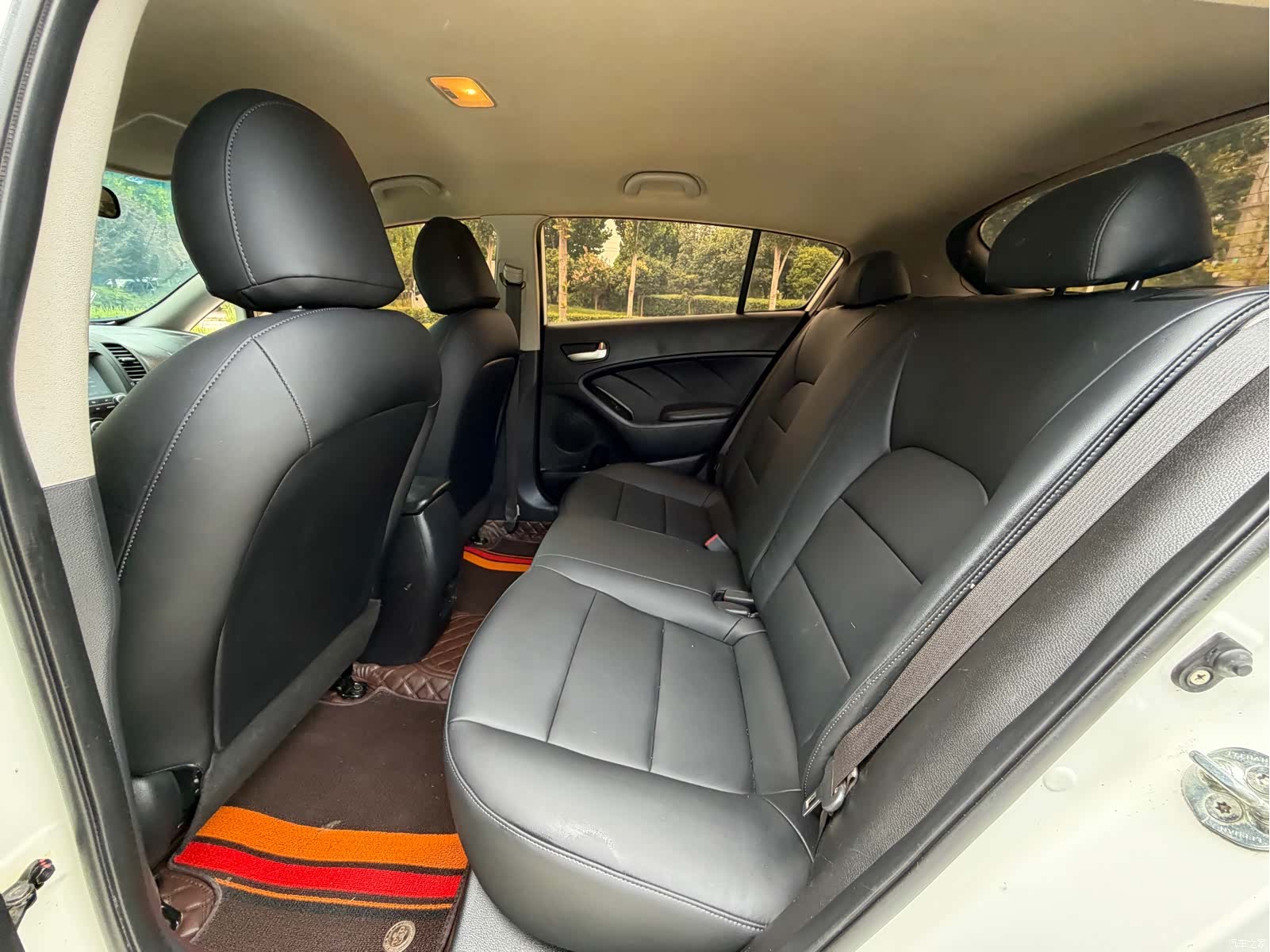 Kia K3, 2014 6