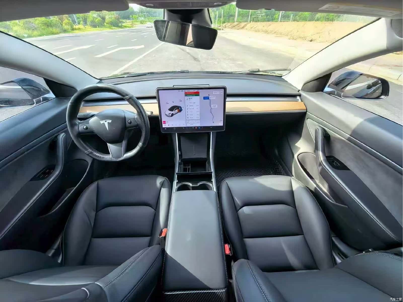 Tesla Model 3, 2020 6