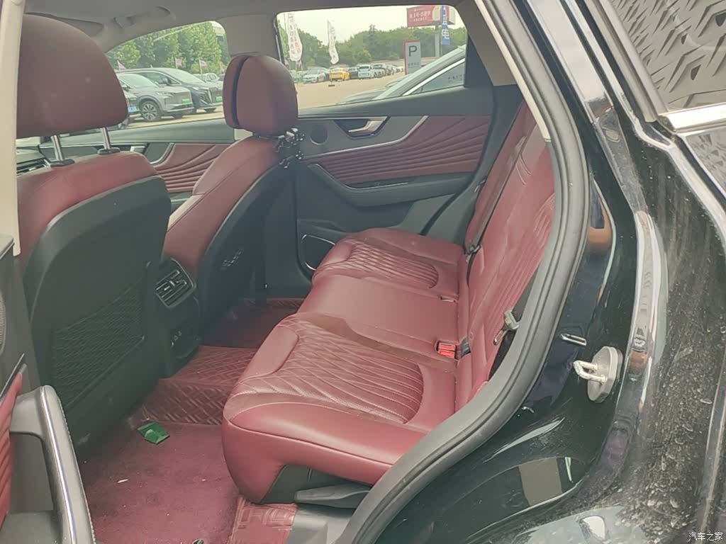 Hongqi HS5, 2024 13
