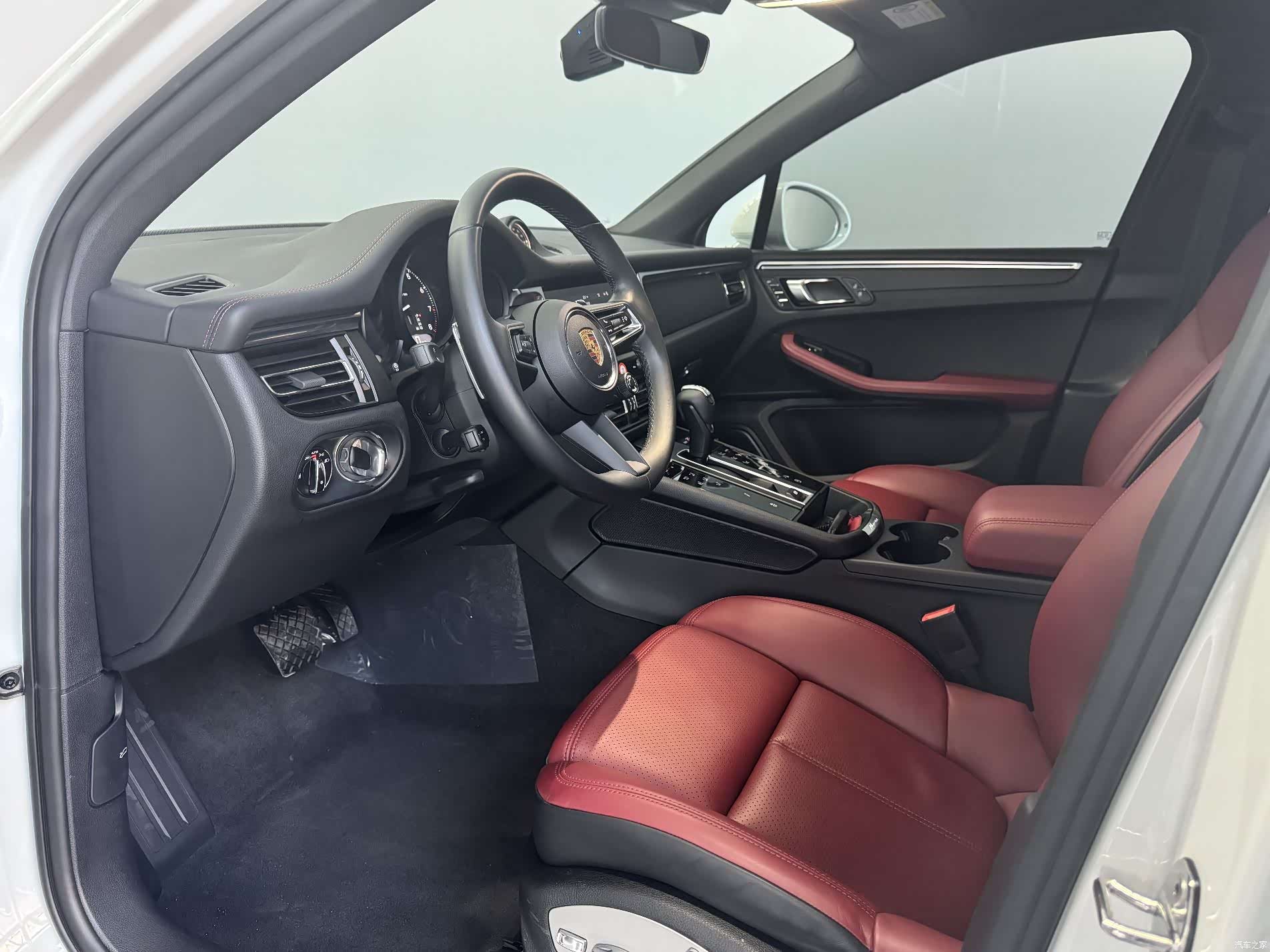 Porsche Macan, 2022 12