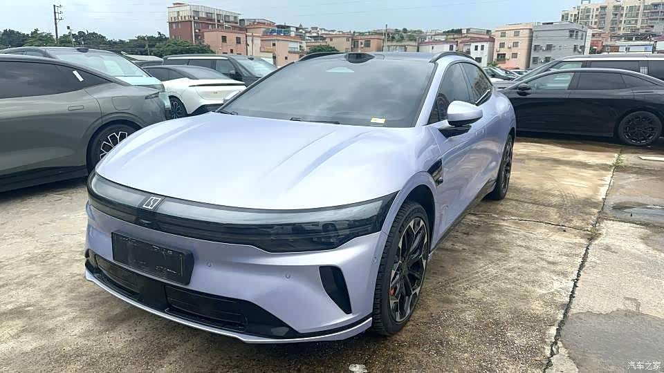 Zeekr 007