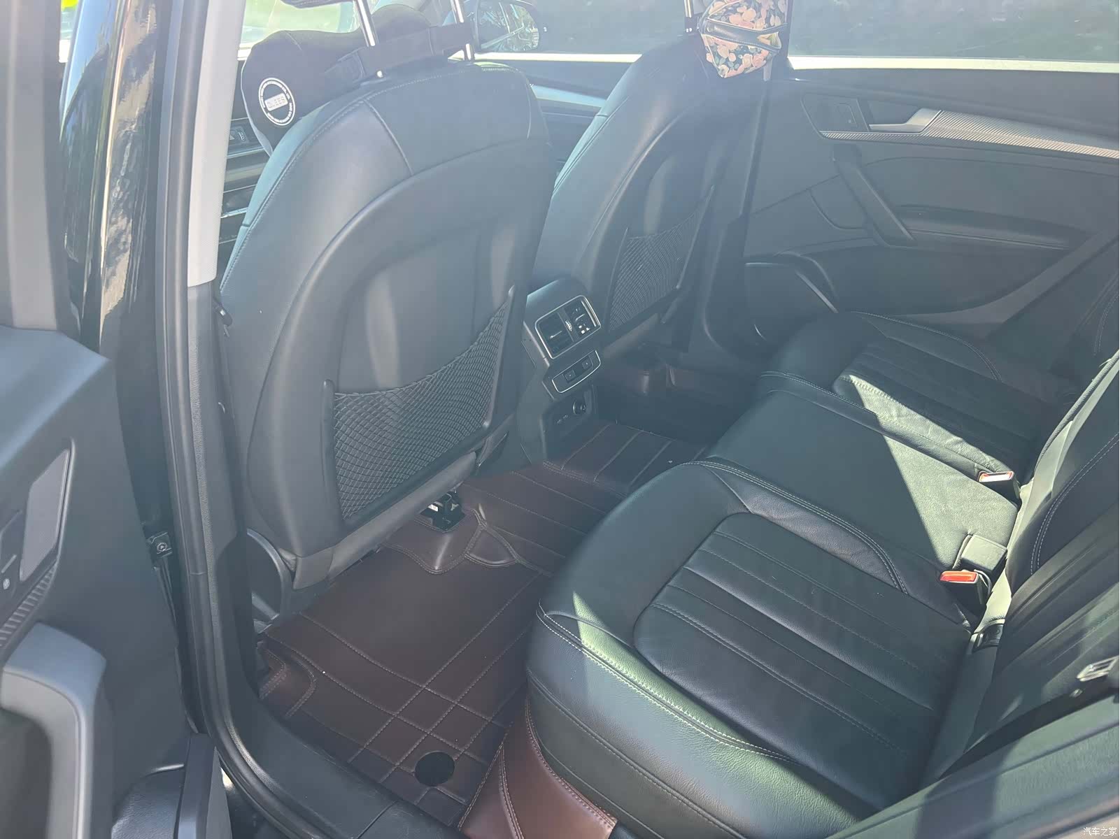 Audi Q5L, 2021 10