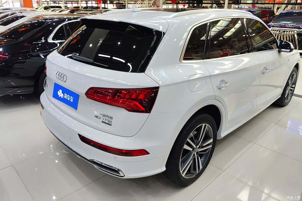 Audi Q5L, 2021 3