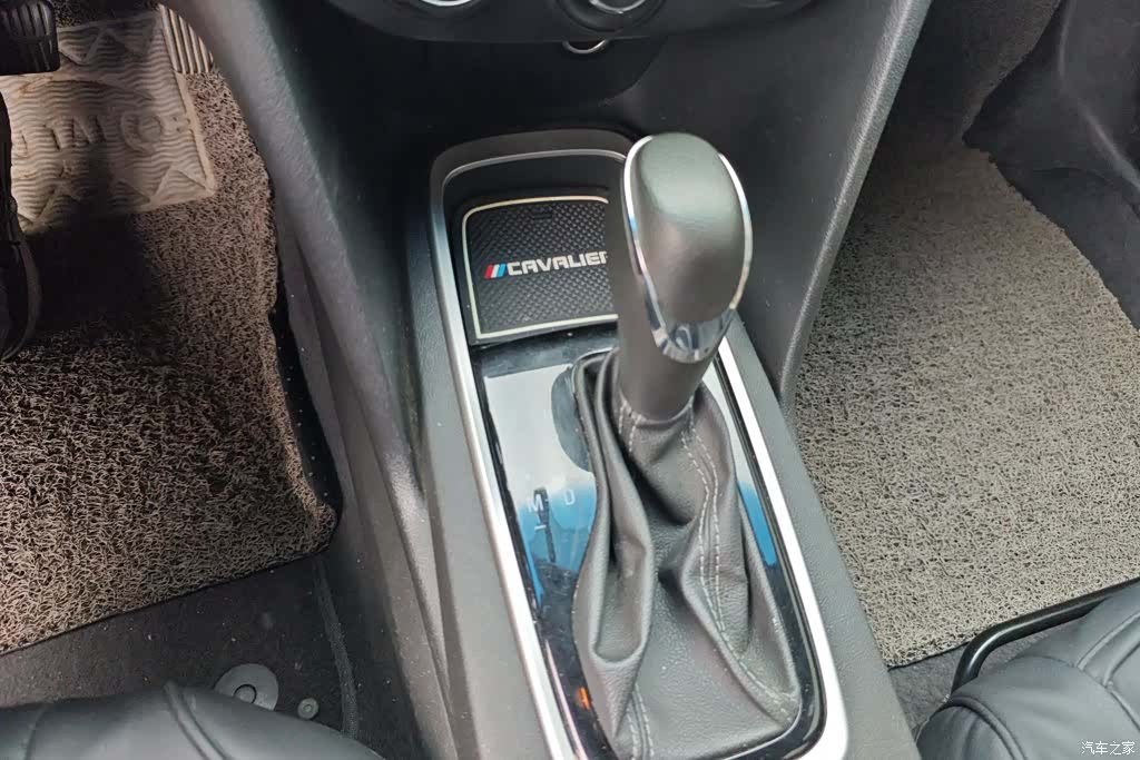 Chevrolet 320, 2018 16