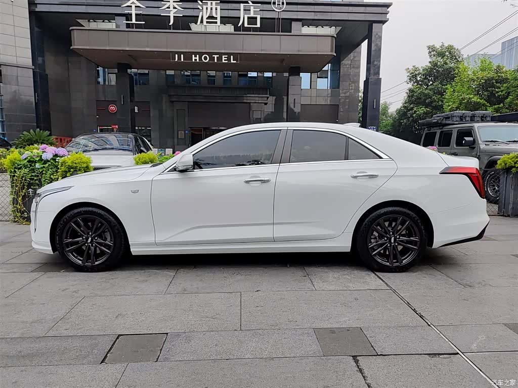 Cadillac CT4, 2023 3