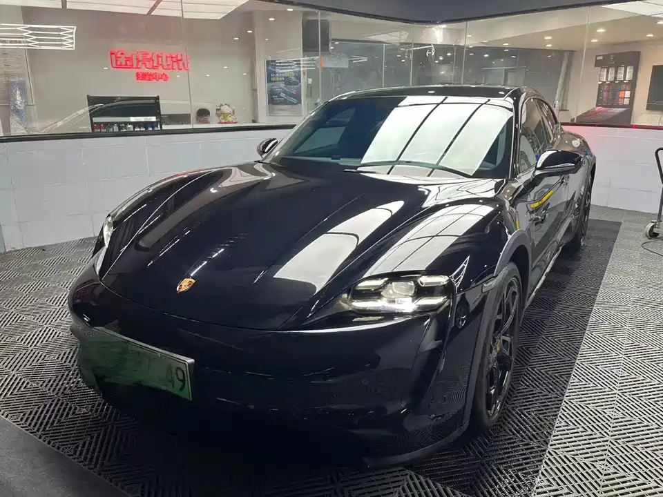 Porsche Taycan