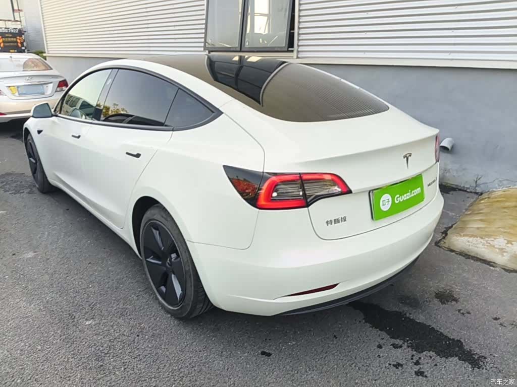 Tesla Model 3, 2021 все фото