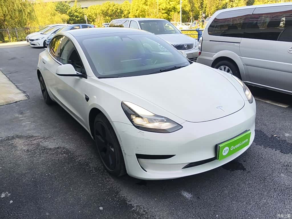 Tesla Model 3, 2021 4