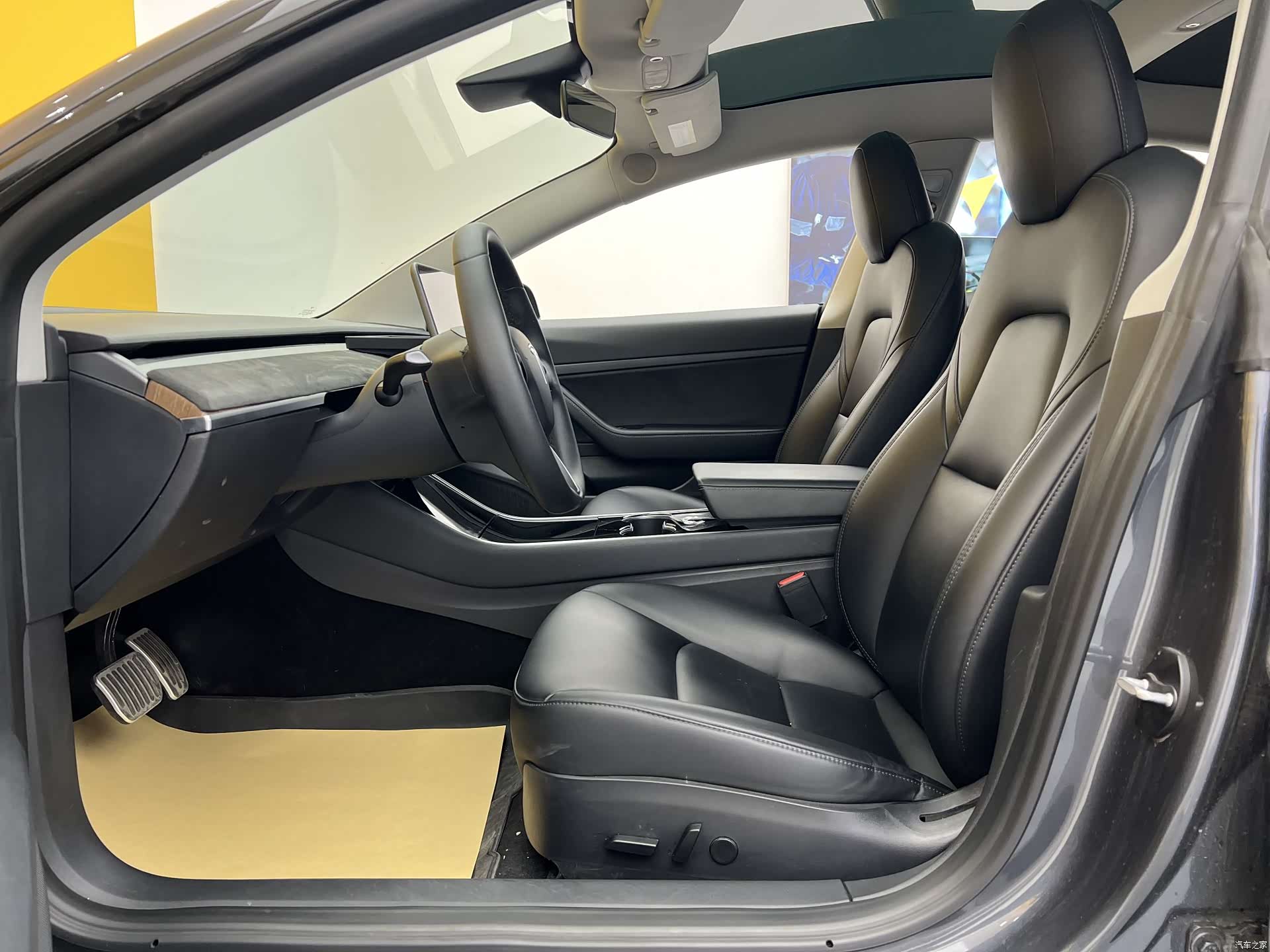 Tesla Model 3, 2020 3