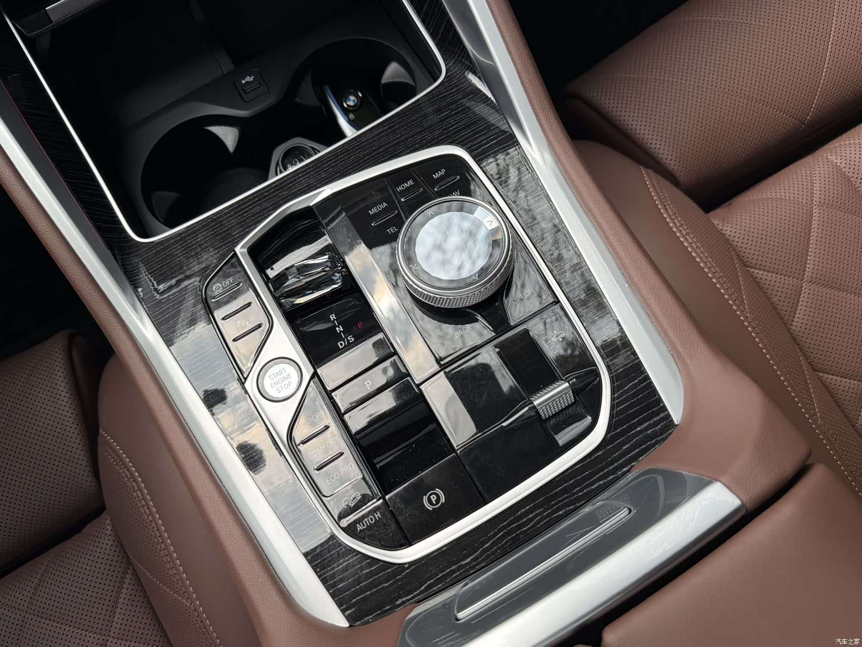 BMW X6, 2025 14