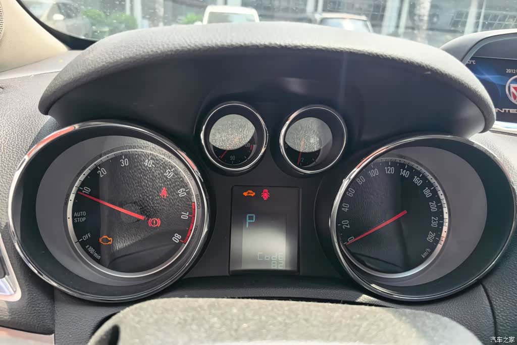Buick Encore, 2015 14