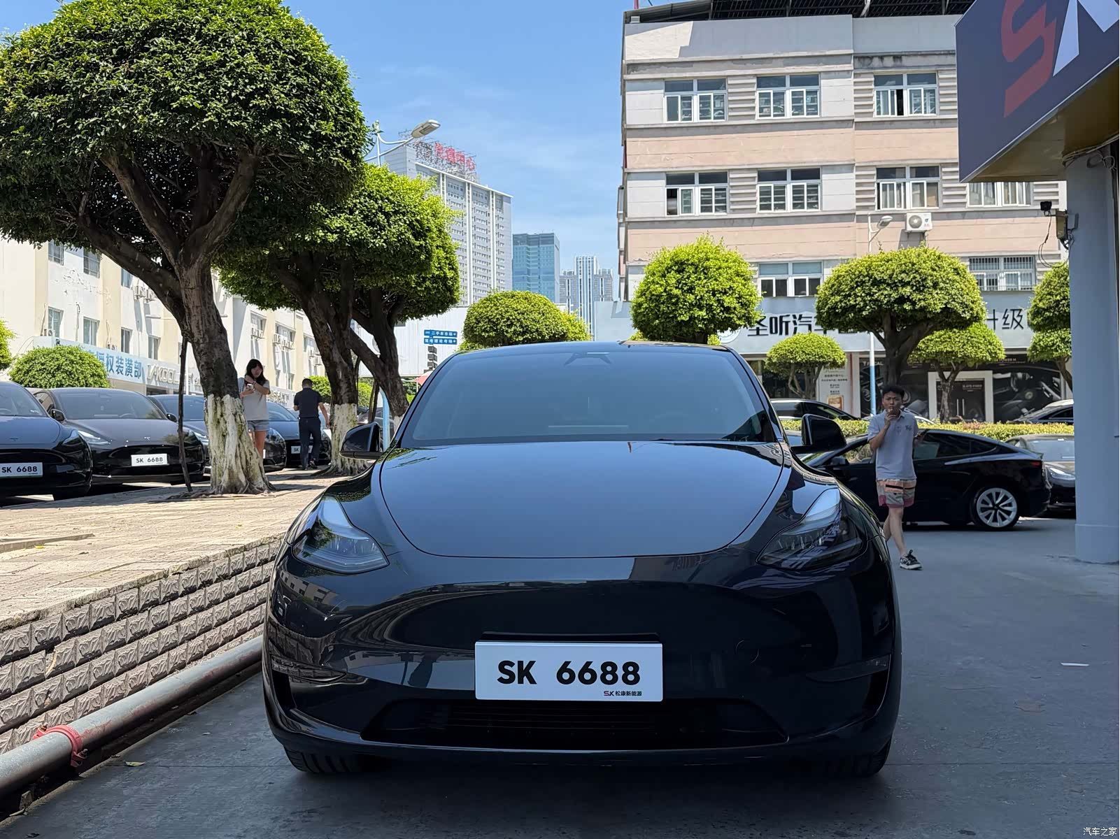 Tesla Model Y, 2025 2