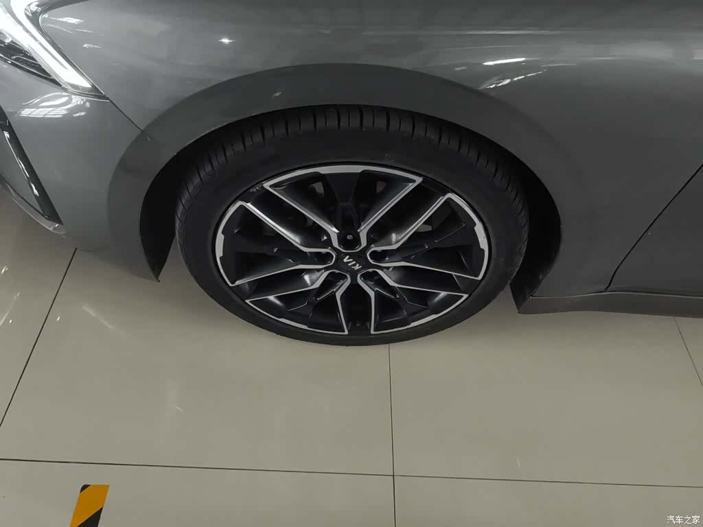 Kia K5, 2020 25