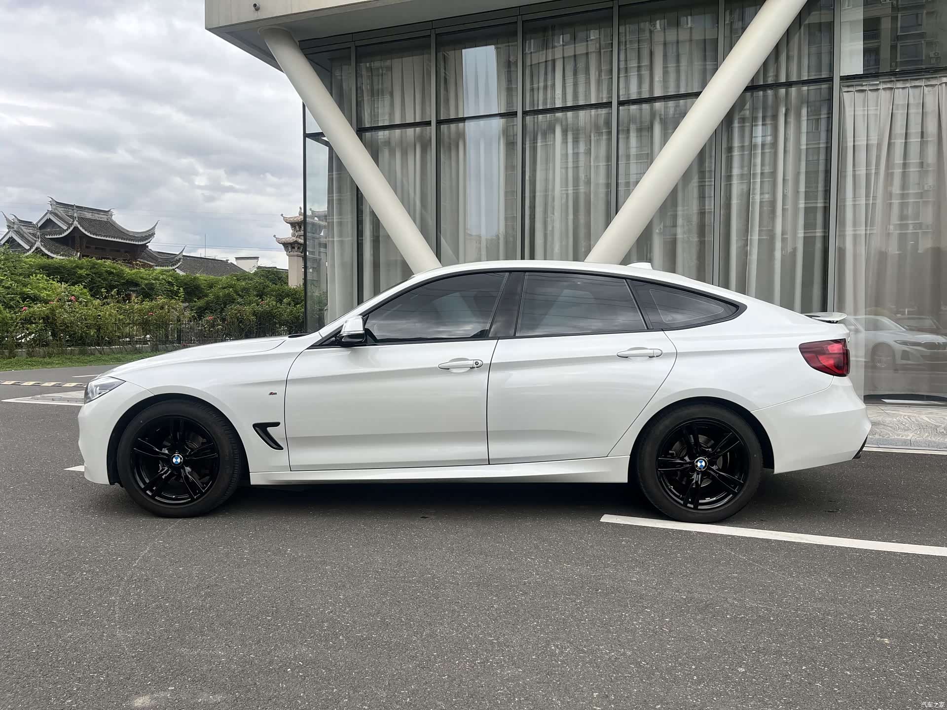 BMW 3 Series, 2020 7