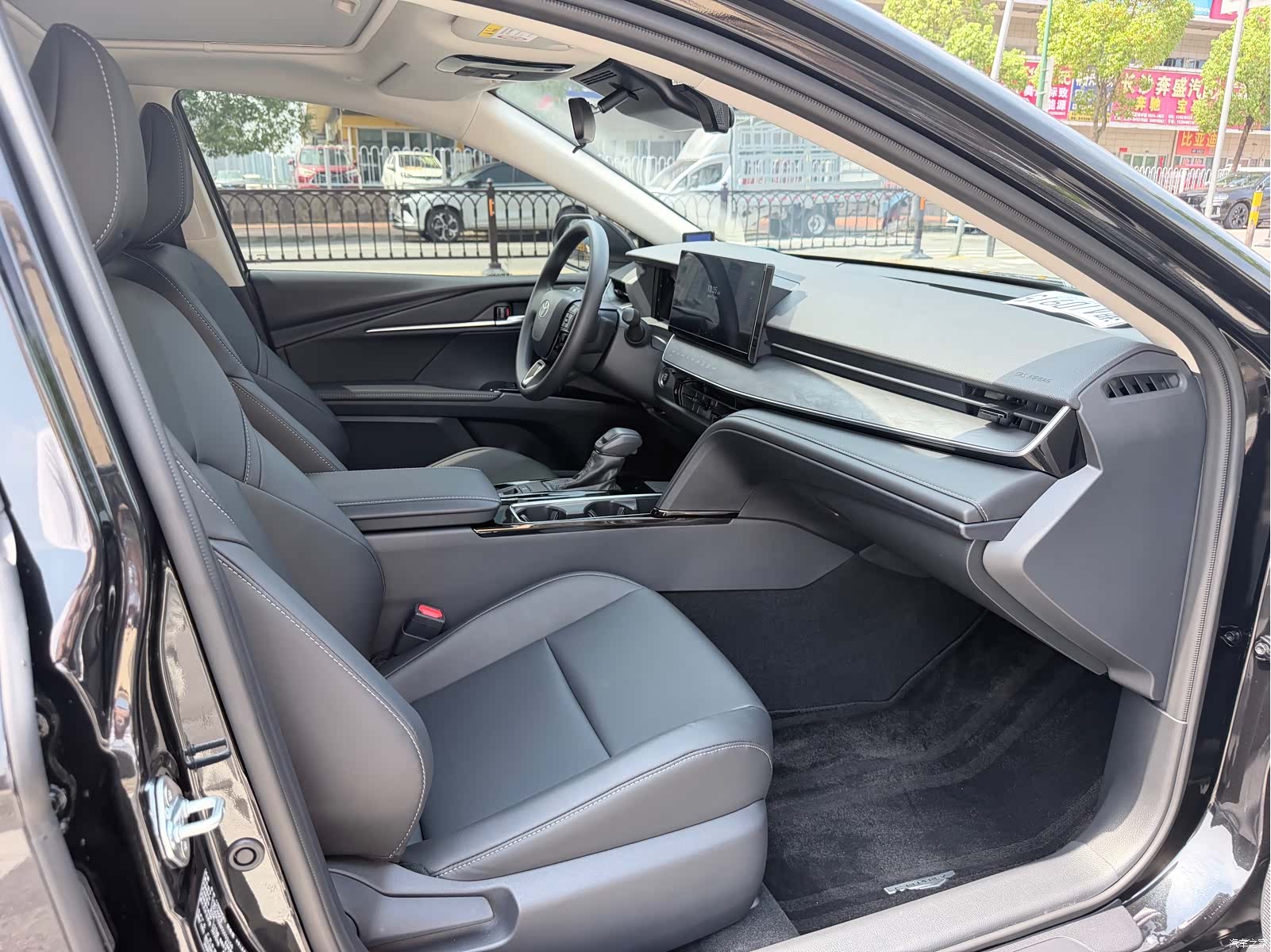Toyota Camry, 2026 9