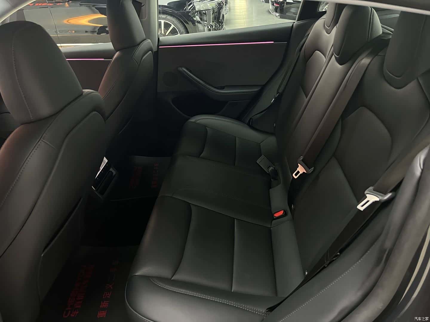 Tesla Model 3, 2025 10