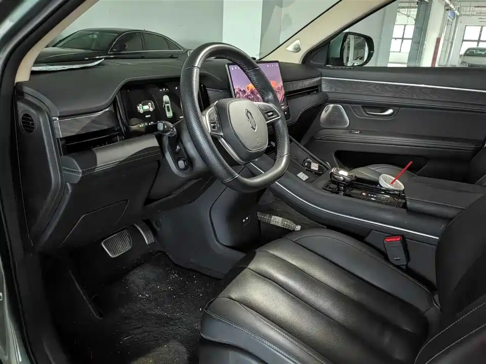 AITO Ask the world M7