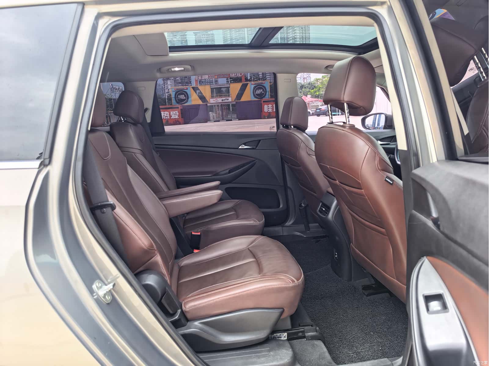 Buick GL6, 2019 10