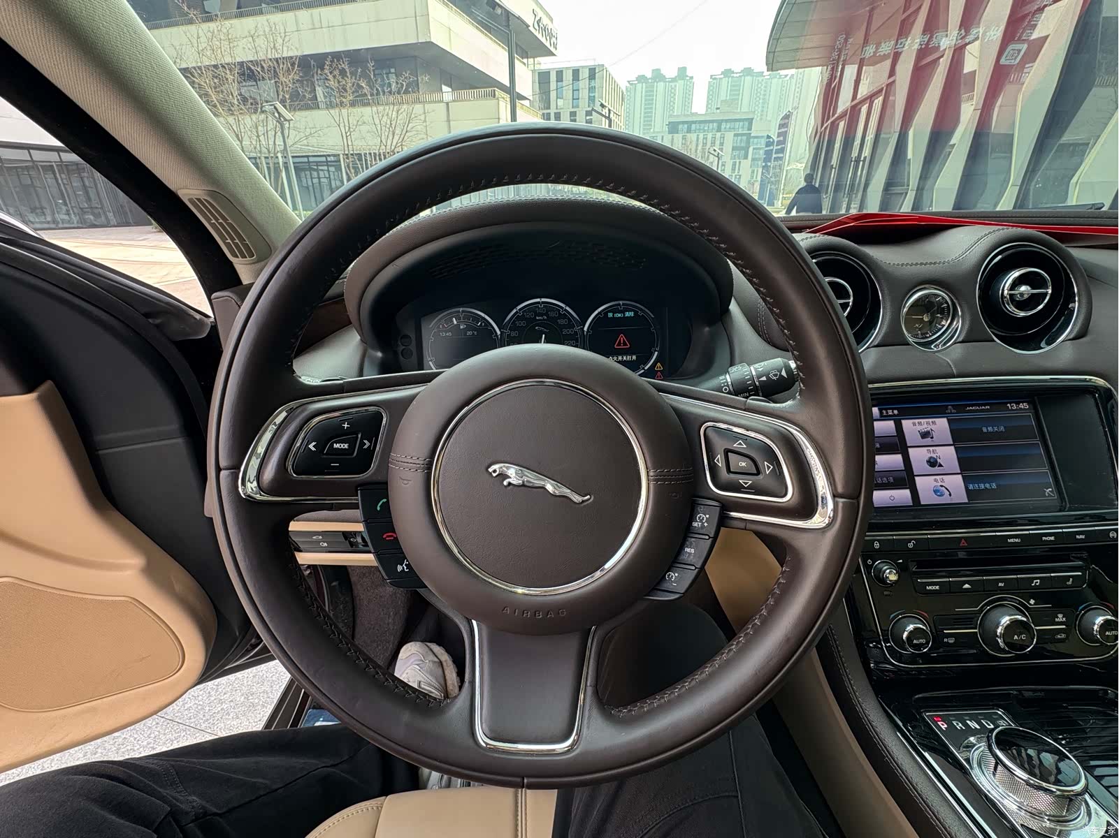 Jaguar XJ, 2014 14