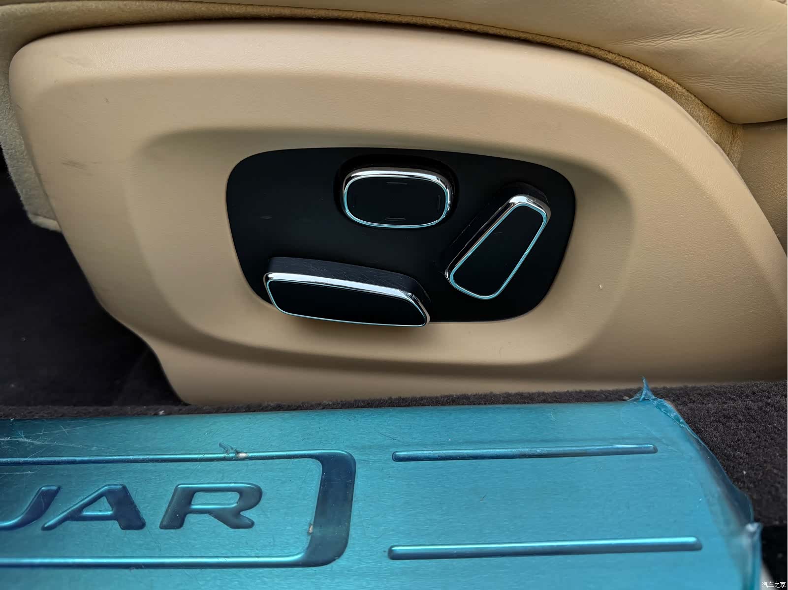 Jaguar XJ, 2014 7