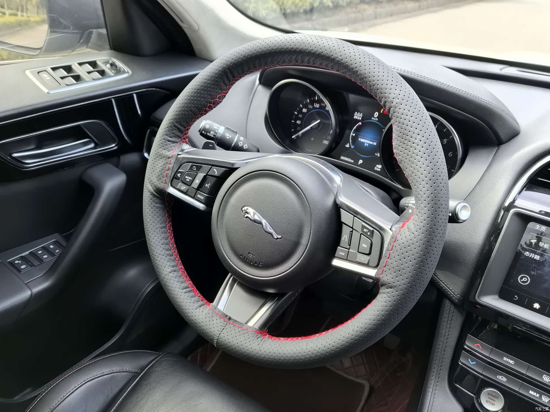 Jaguar F-PACE, 2021 9