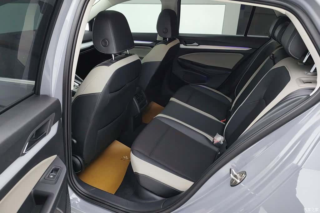 Volkswagen Golf, 2022 11