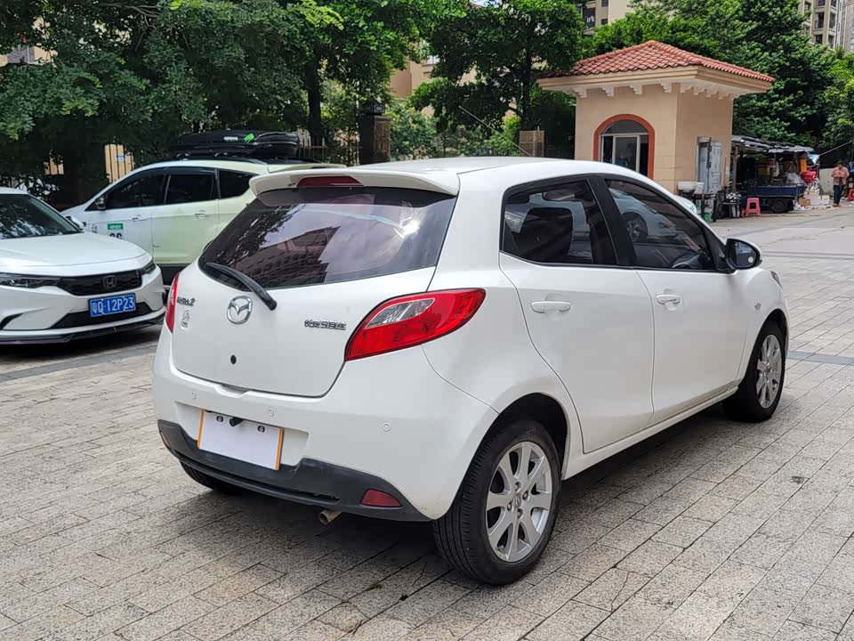 Mazda 2 Mazda 2