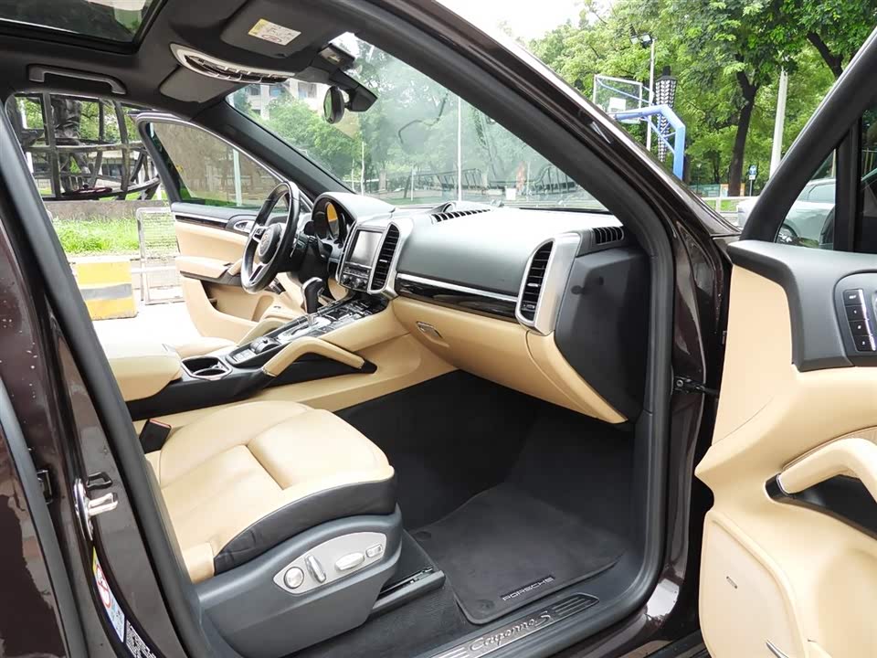 Porsche Cayenne Porsche Cayenne