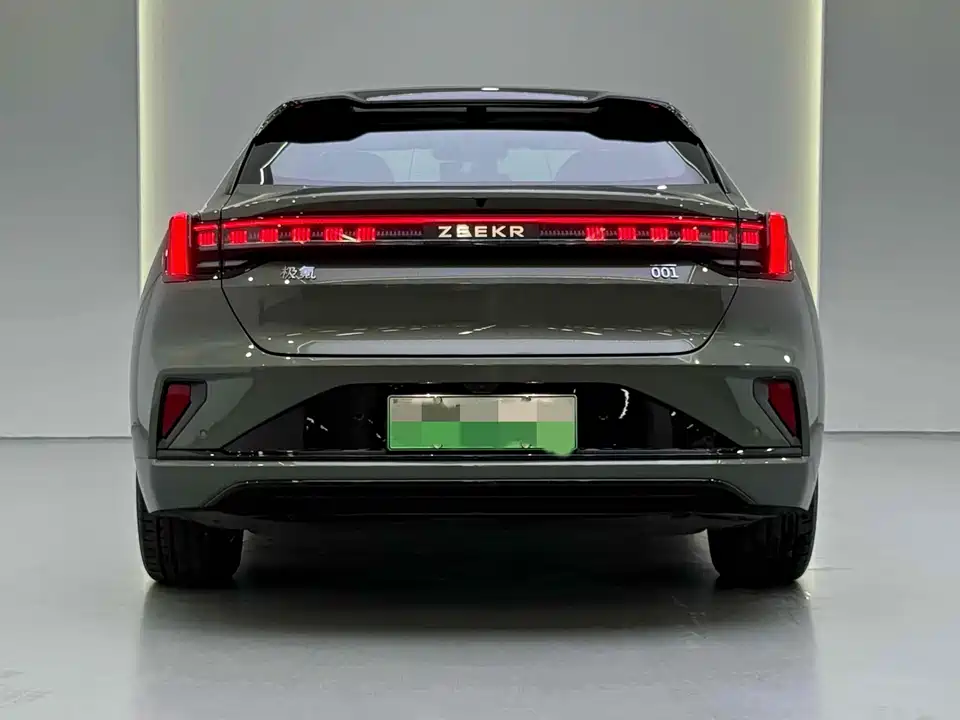 Zeekr 001
