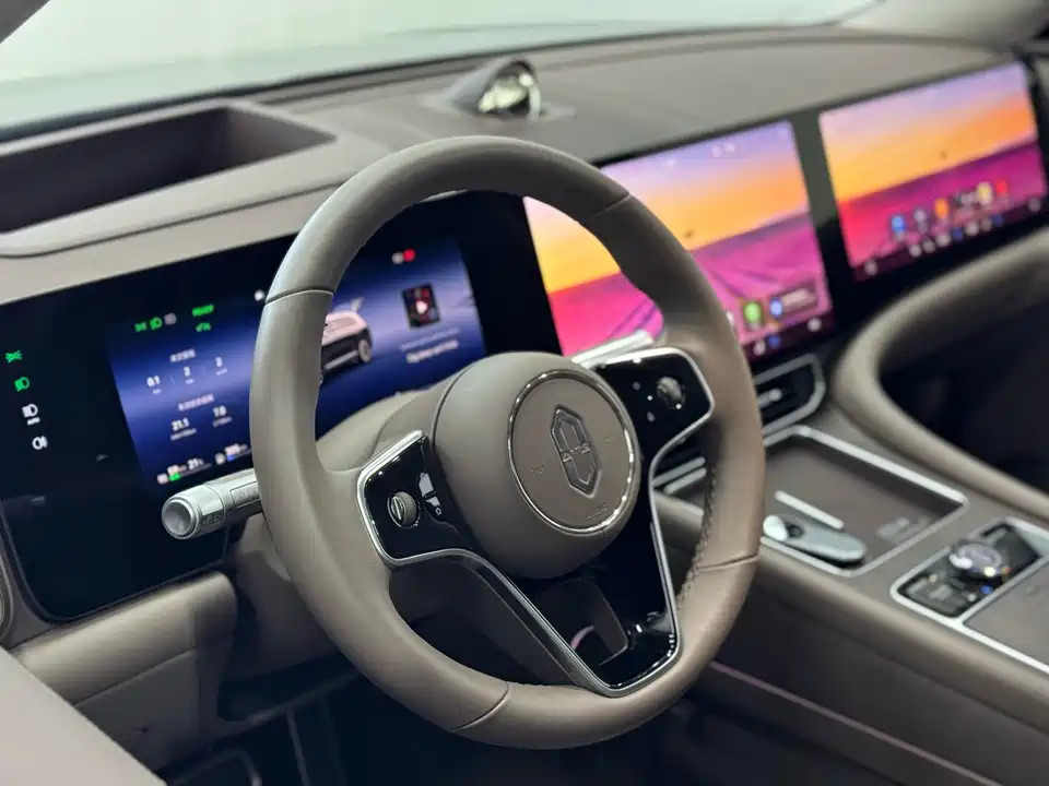 AITO Ask the world M9