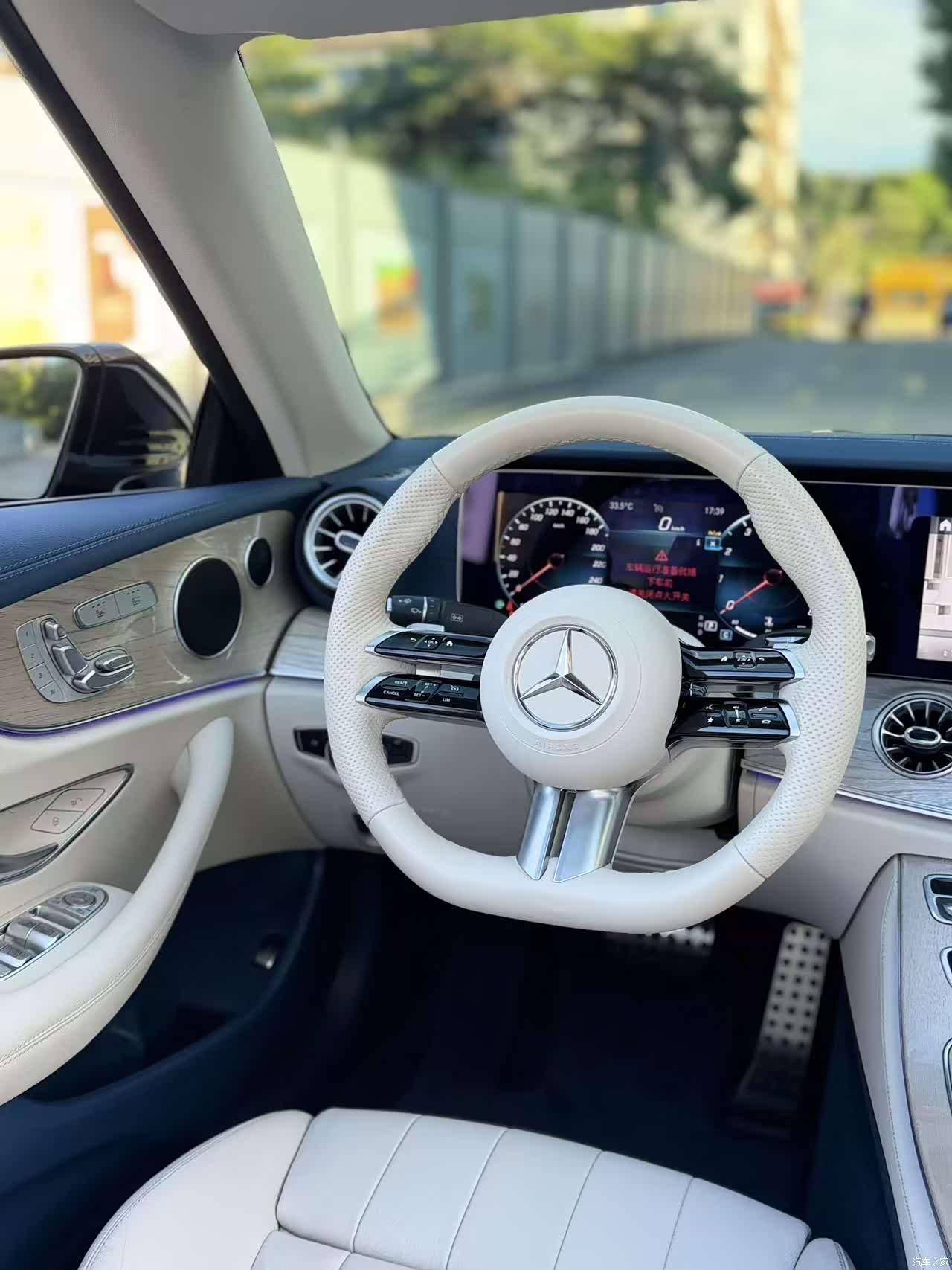 Mercedes-Benz E-Class, 2024 все фото
