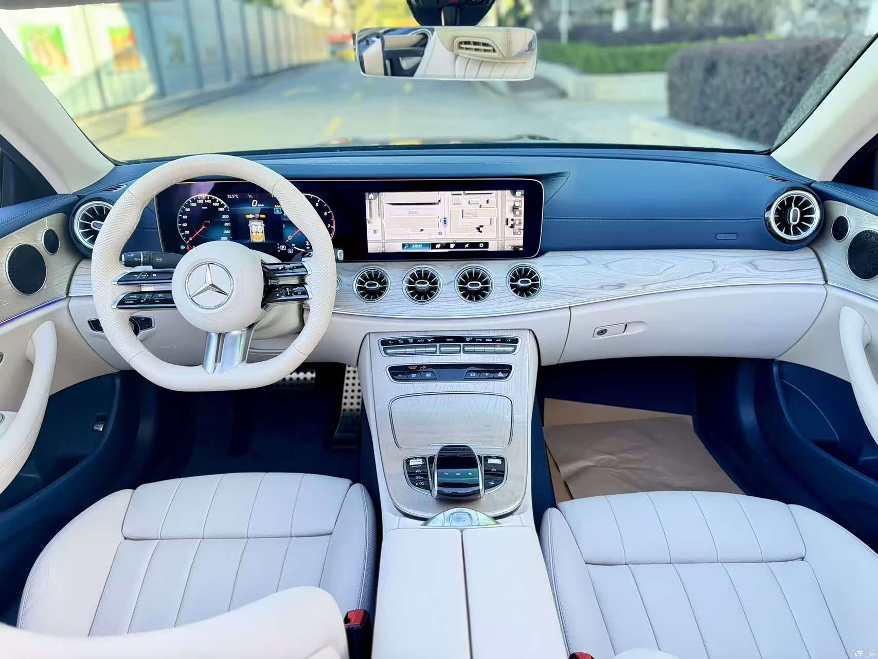 Mercedes-Benz E-Class, 2024 7