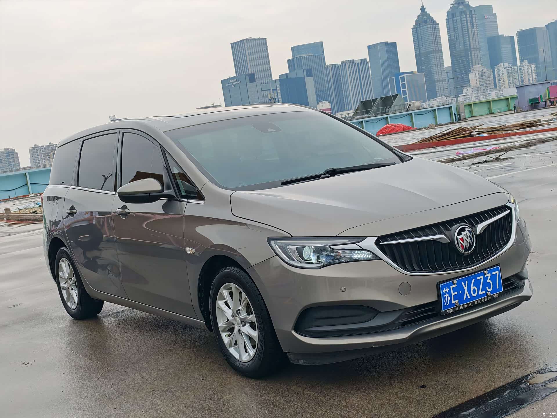 Buick GL6, 2018 3