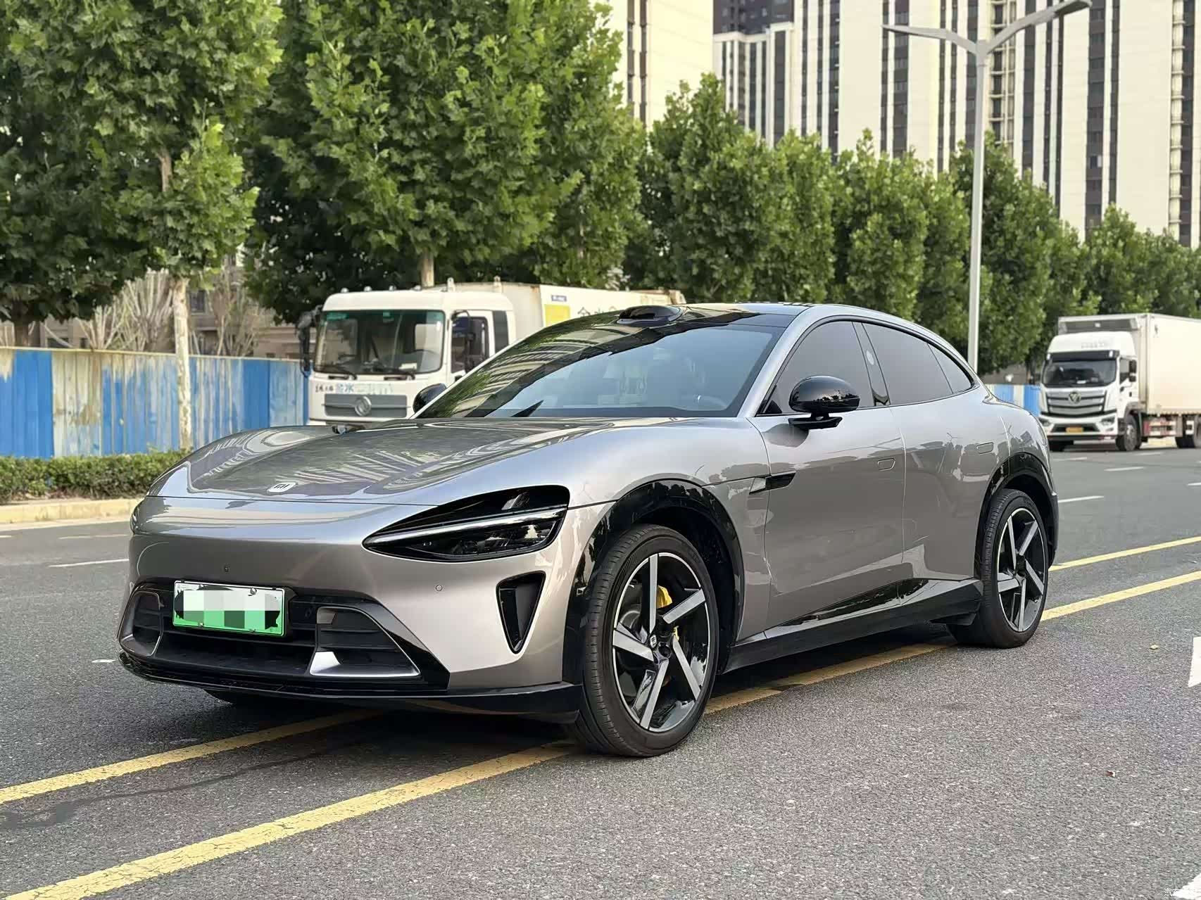 Xiaomi YU7, 2025 1