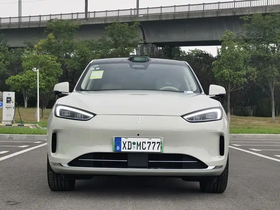 AITO Ask the world M5