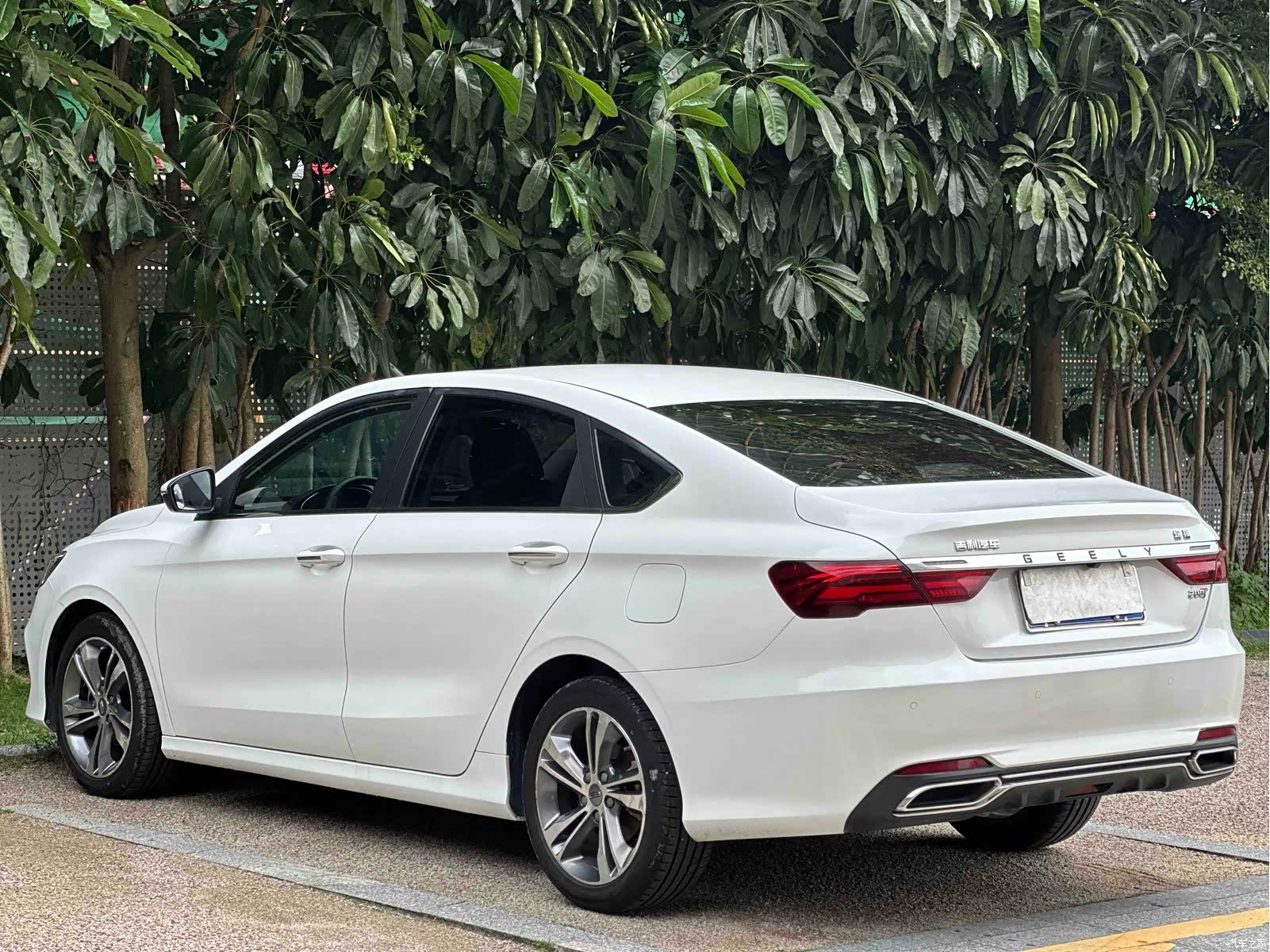 Geely Binray, 2019 14