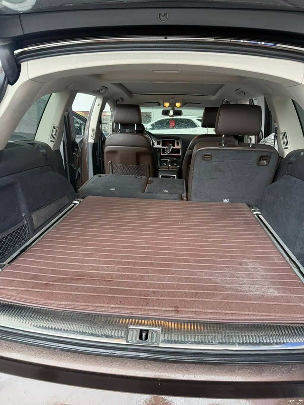 Audi Q7, 2013 4