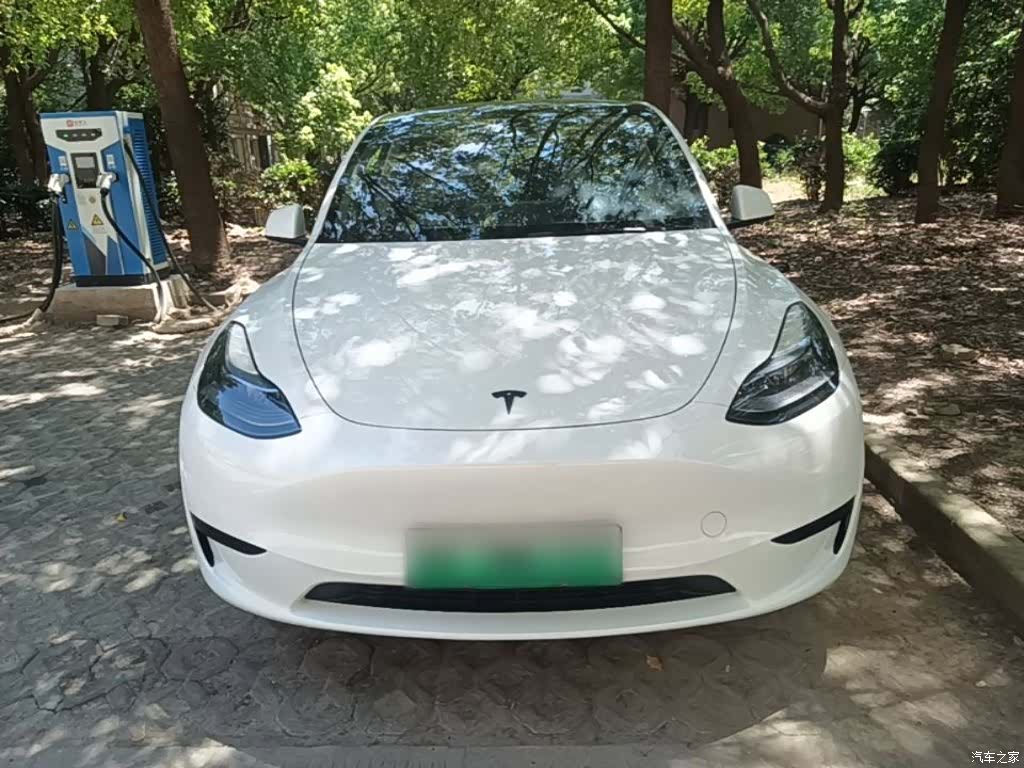 Tesla Model Y, 2024 3