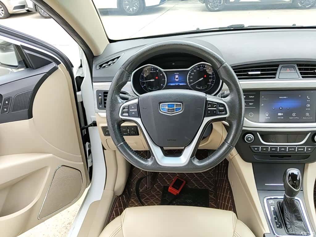 Geely Emgrand, 2017 11