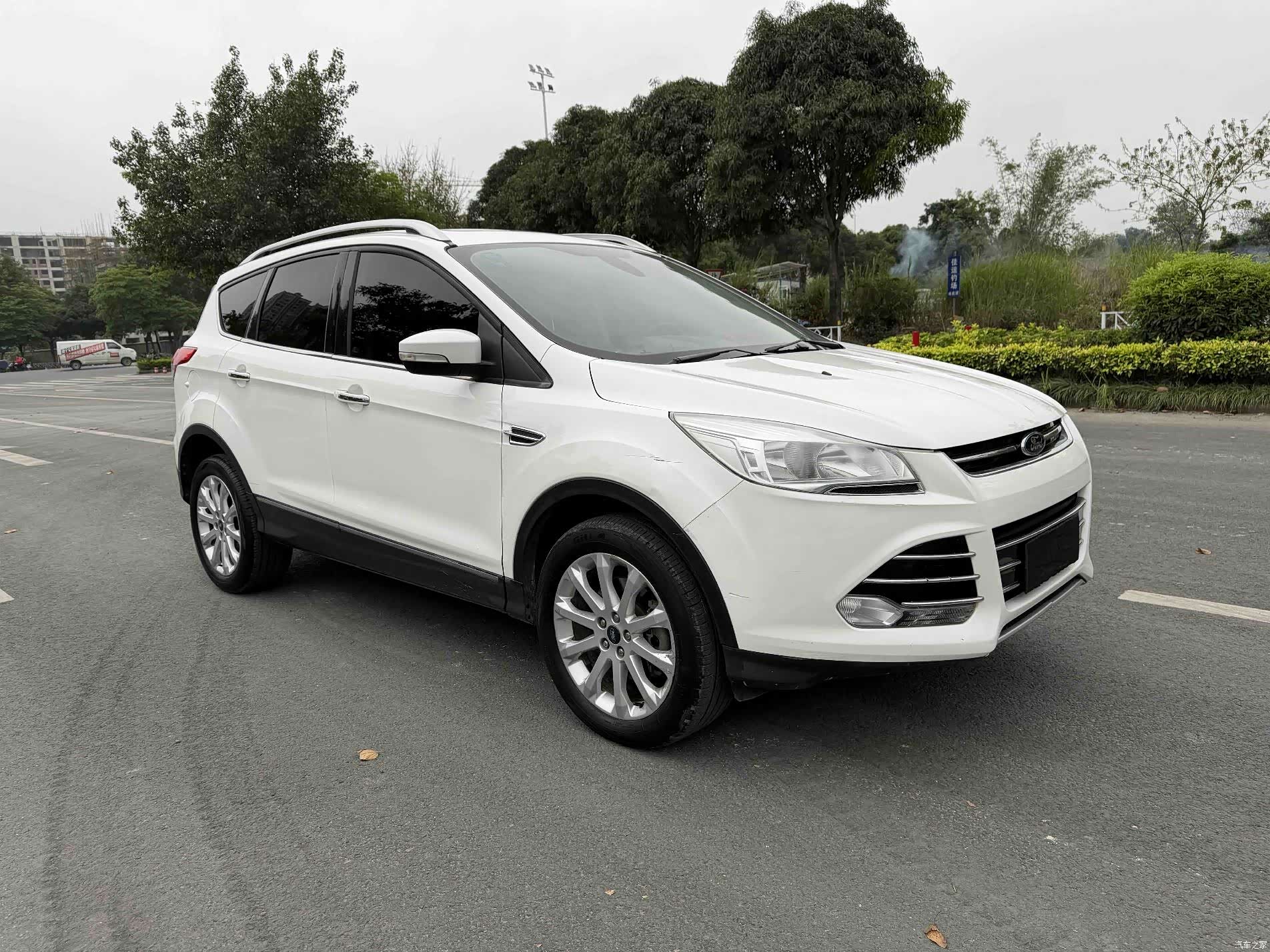 Ford Kuga, 2014 3