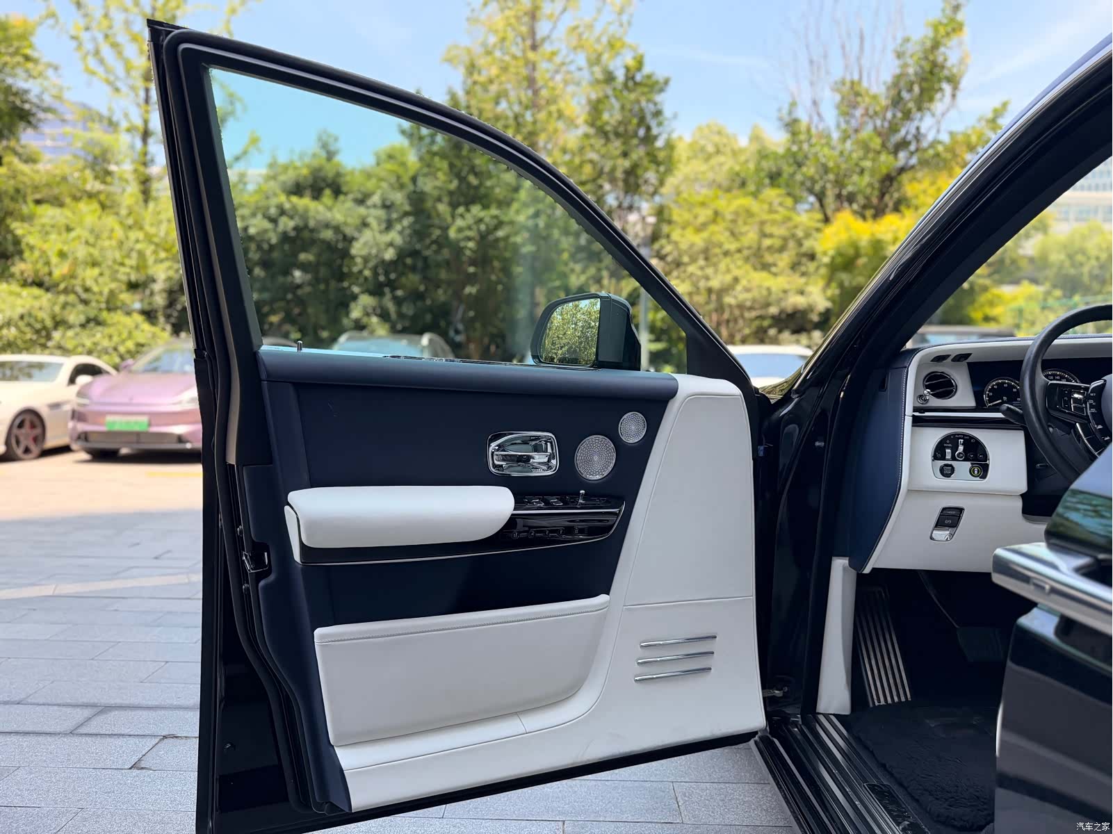 Rolls-Royce Phantom, 2020 18