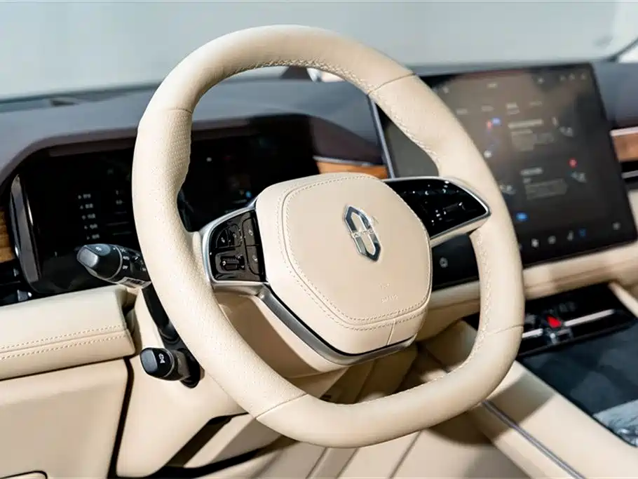 AITO Ask the world M7